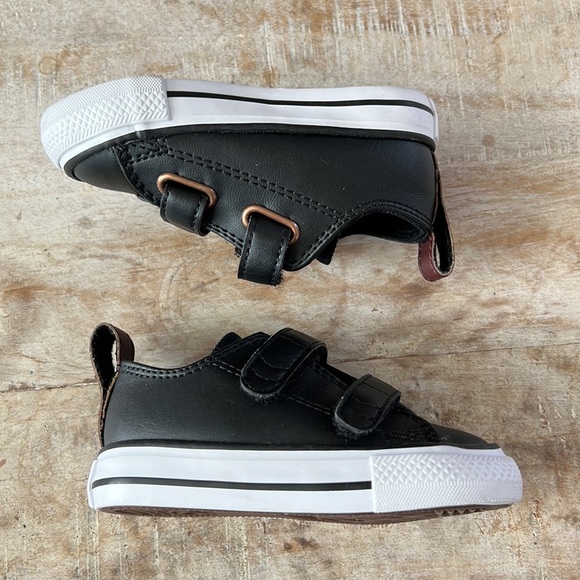 Converse Chuck Taylor All Star 2V Sneakers {Blk/Brn} 4 - Picture 9 of 10